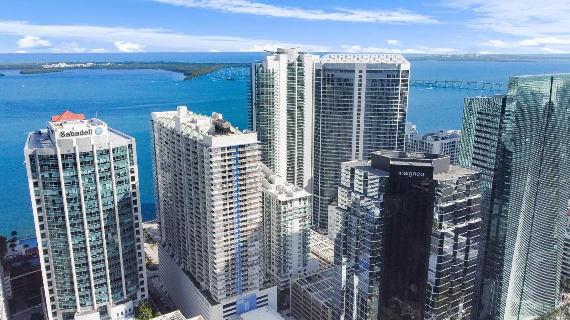 Upscale Brickell 3 Bedroom With Water Views And Free Parking Miami Exterior photo