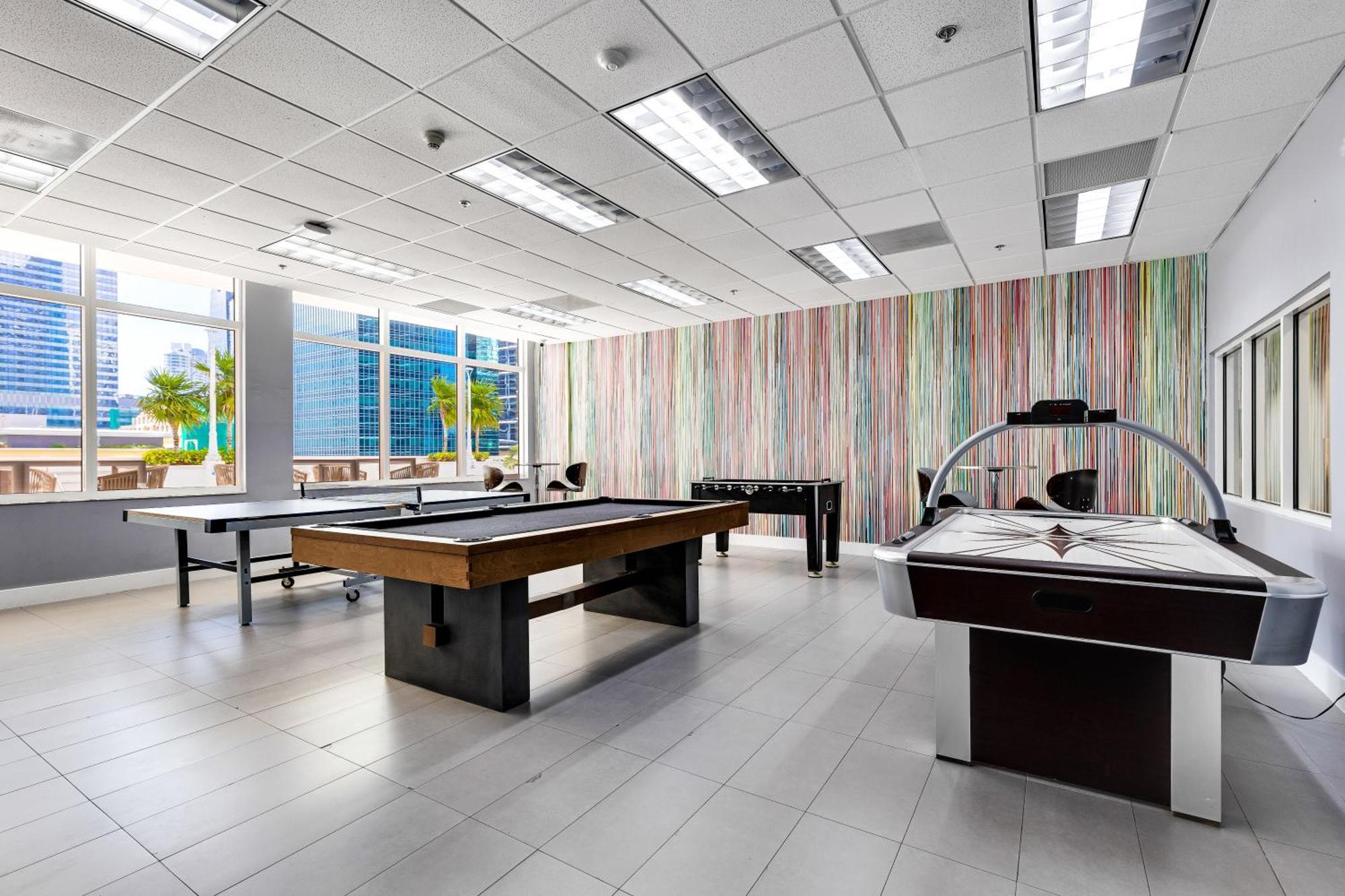 Upscale Brickell 3 Bedroom With Water Views And Free Parking Miami Exterior photo