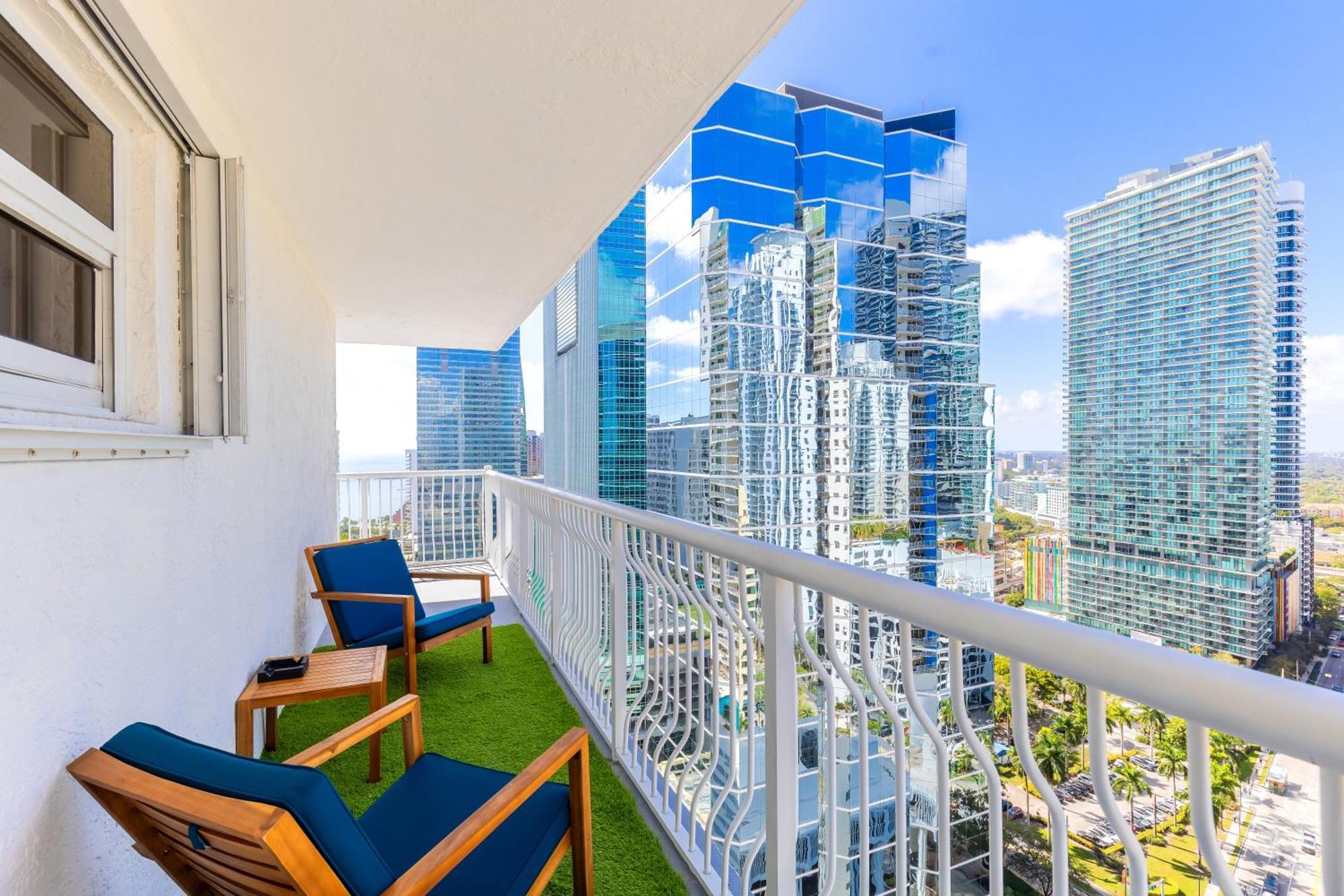 Upscale Brickell 3 Bedroom With Water Views And Free Parking Miami Exterior photo
