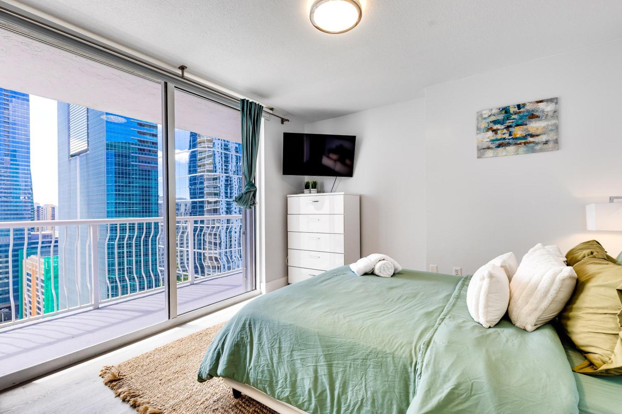 Upscale Brickell 3 Bedroom With Water Views And Free Parking Miami Exterior photo
