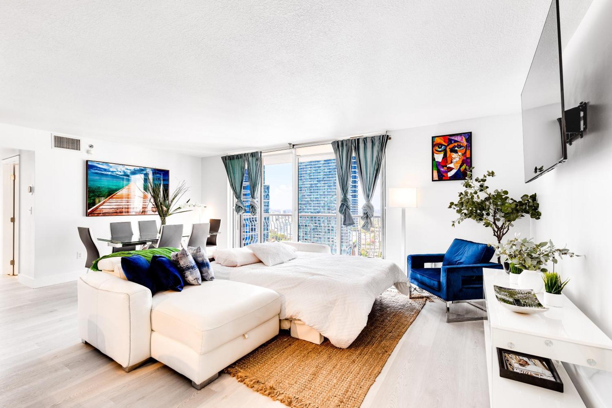 Upscale Brickell 3 Bedroom With Water Views And Free Parking Miami Exterior photo