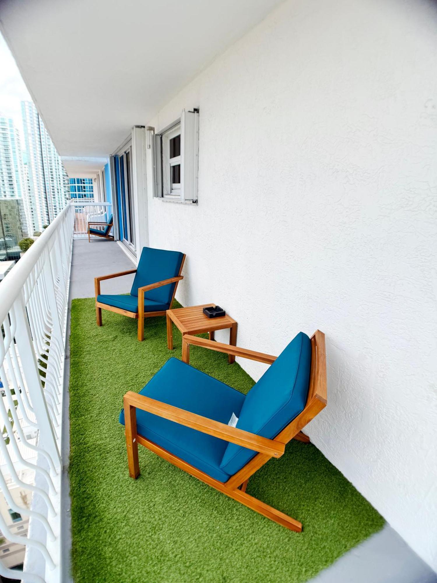 Upscale Brickell 3 Bedroom With Water Views And Free Parking Miami Exterior photo